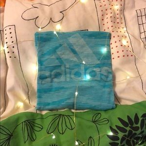 Adidas crop top tee